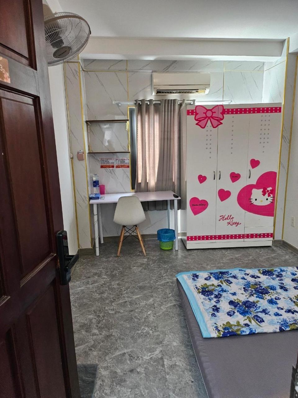 Homestay 26 Nguyen Van Lac Ho Či Minovo Město Exteriér fotografie